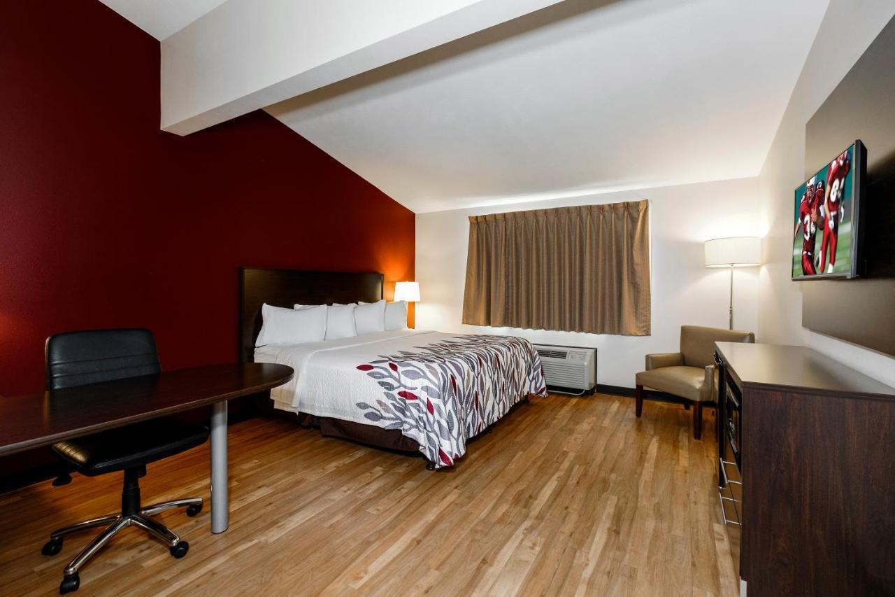 Red Roof Inn Vermillion - U Of South Dakota Εξωτερικό φωτογραφία
