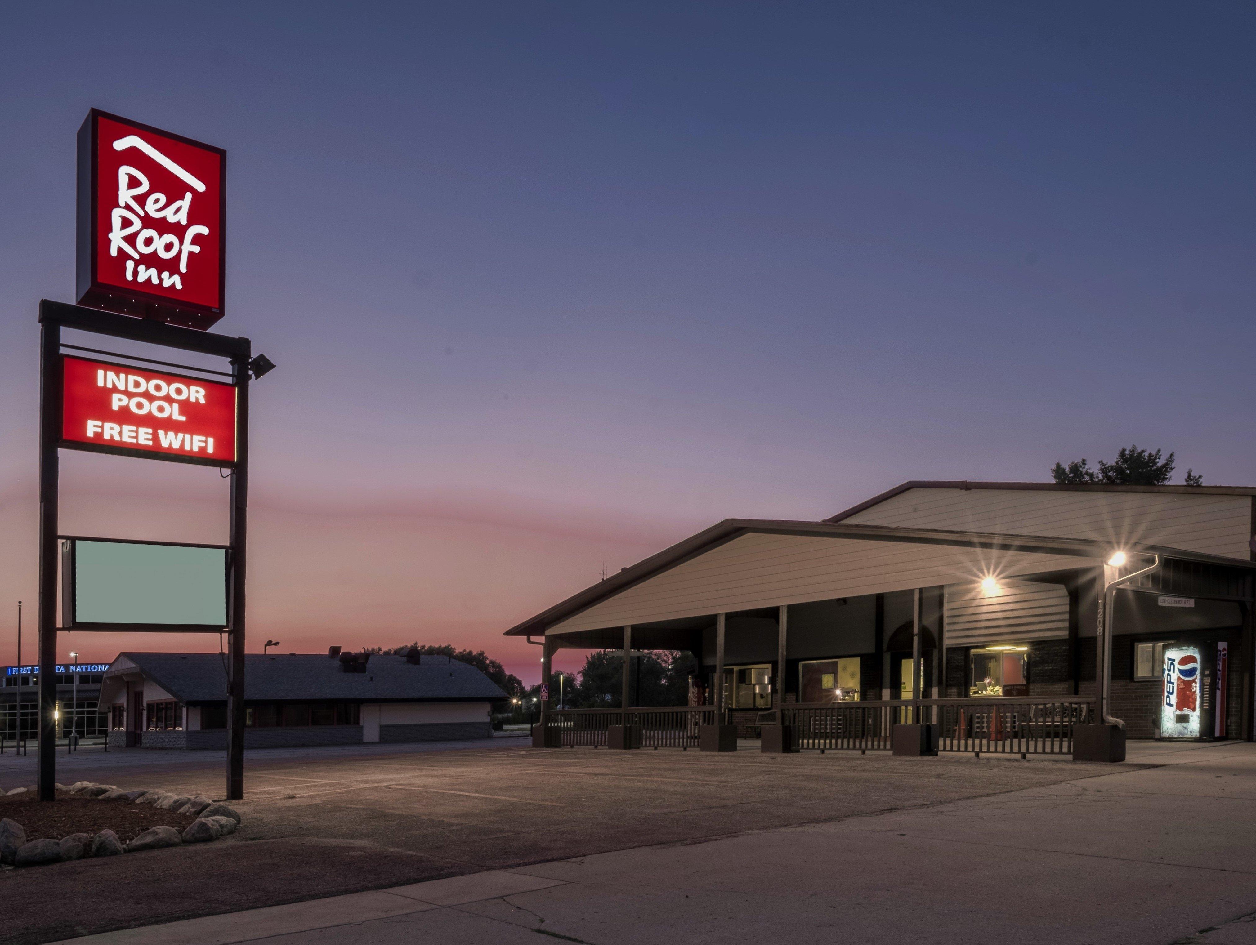 Red Roof Inn Vermillion - U Of South Dakota Εξωτερικό φωτογραφία